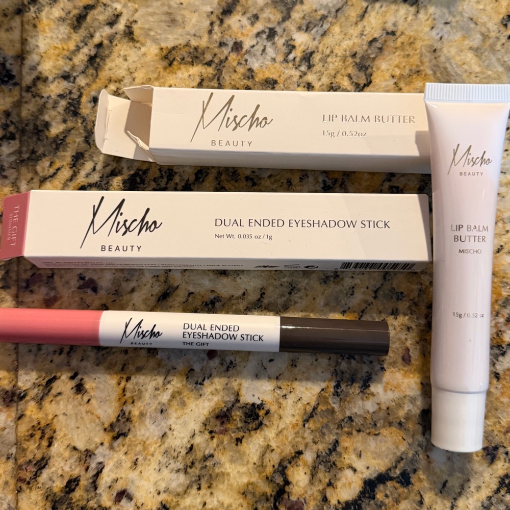Mischo Beauty Dual Ended Eyeshadow Stick in The Gift & Lip Balm Butter - NIB